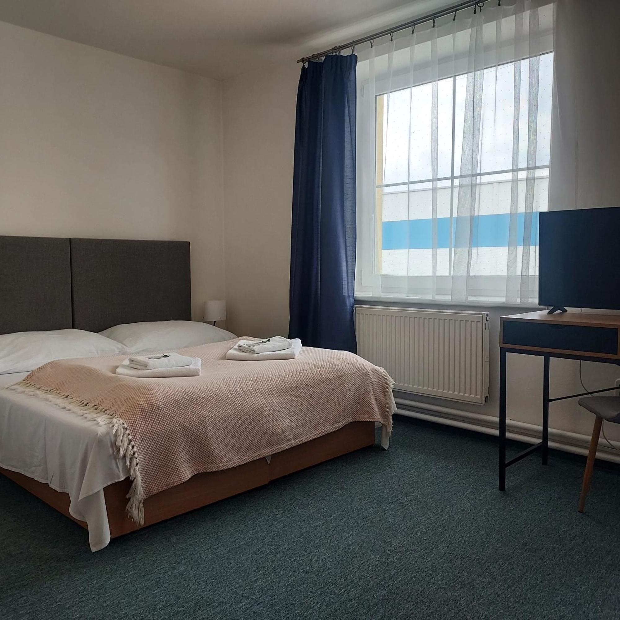 Garni G Hotel Žilina Esterno foto